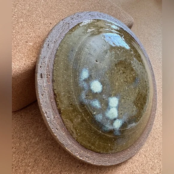 Japanese Ceramic: Mizusashi by Fukumori, Tsukidou Karatsu-yaki Suehiro Water Jar - Picture 9 of 16